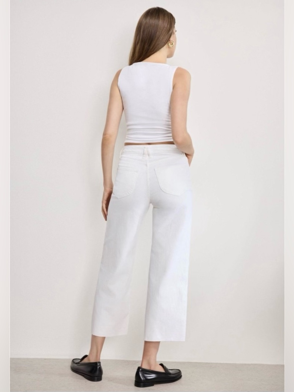 SALE 🎉 NWT Good American Good Waist Palazzo Raw Hem Crop Jeans in White - Picture 6 of 15